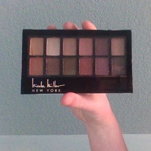 Nicole Miller Eyeshadow Palette